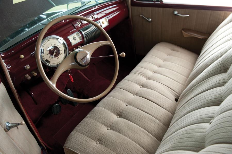  Lincoln Zephyr Club Coupe 1940 года  (фото 16 из 27)